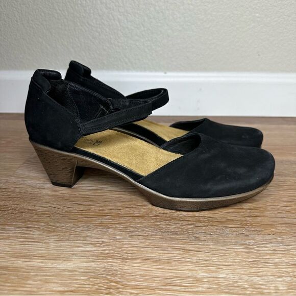Naot Heel Black Velvet Nubuk Mary Jane Shoes, Size 7 - Picture 4 of 12